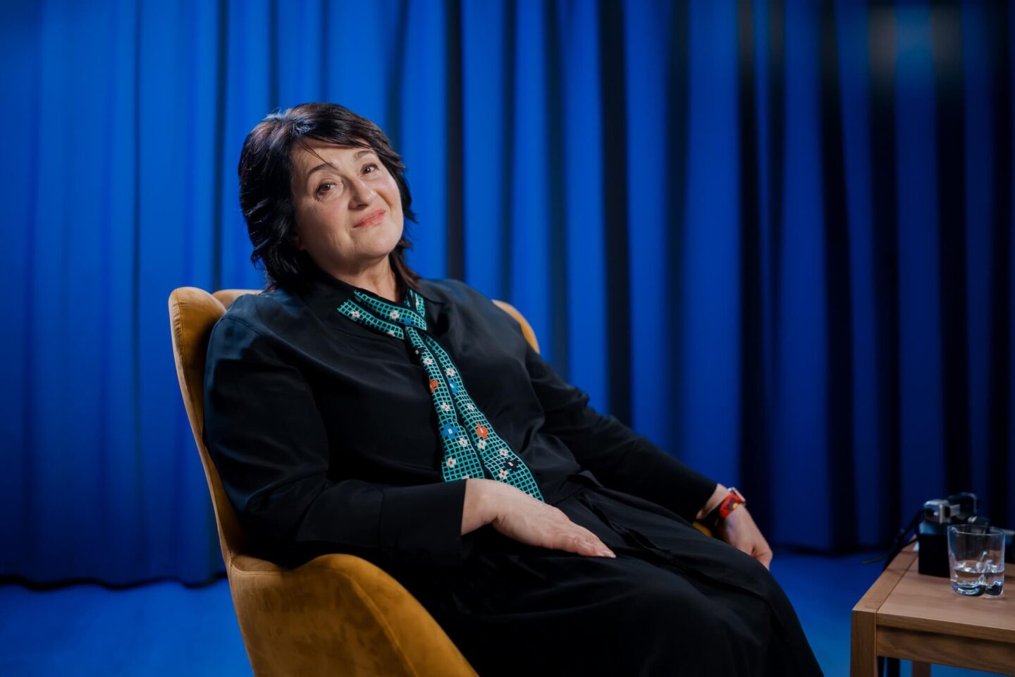 Постійно треба стояти на світлому боці