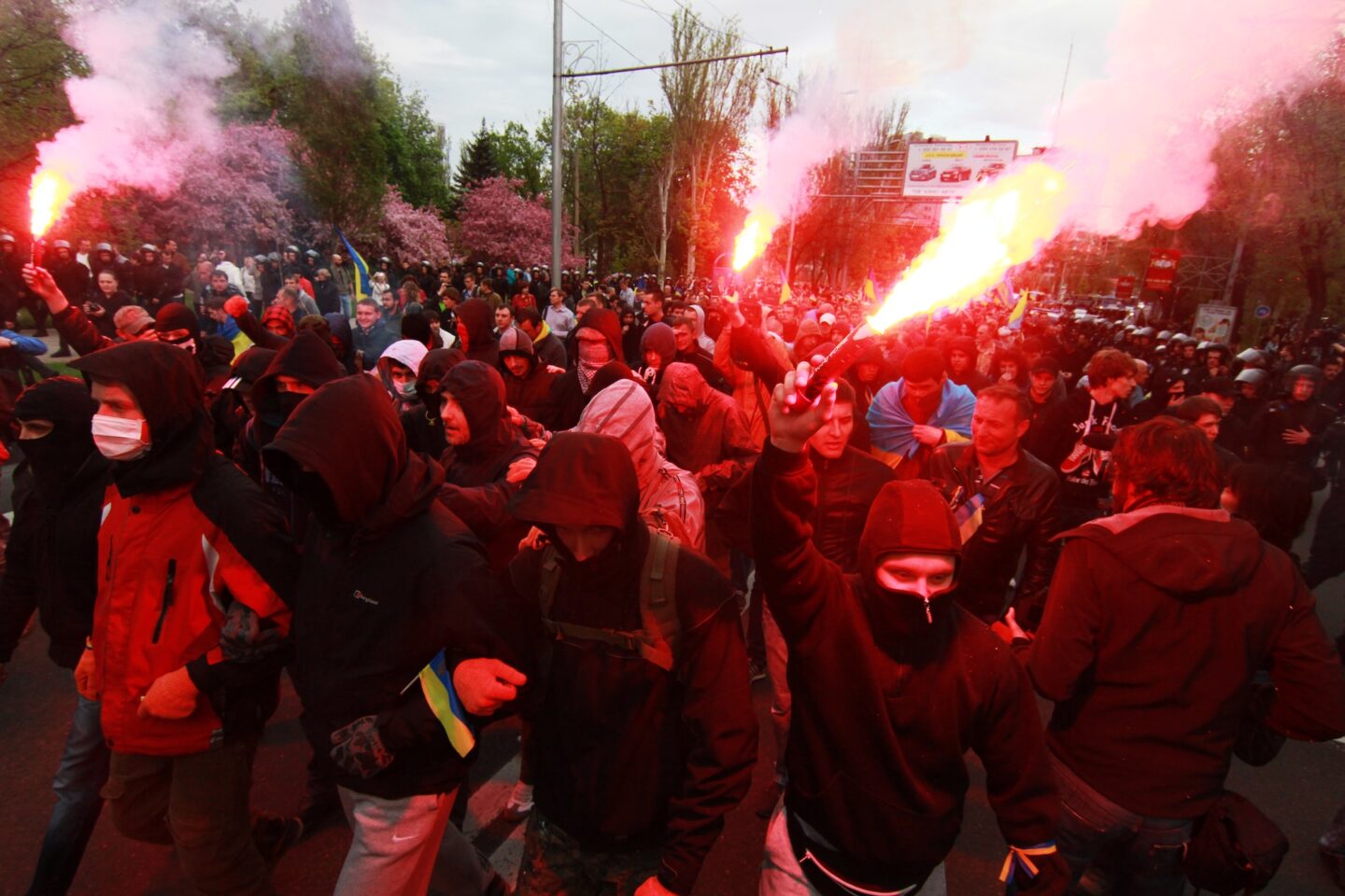 Бути всередині світла, тримати його периметр